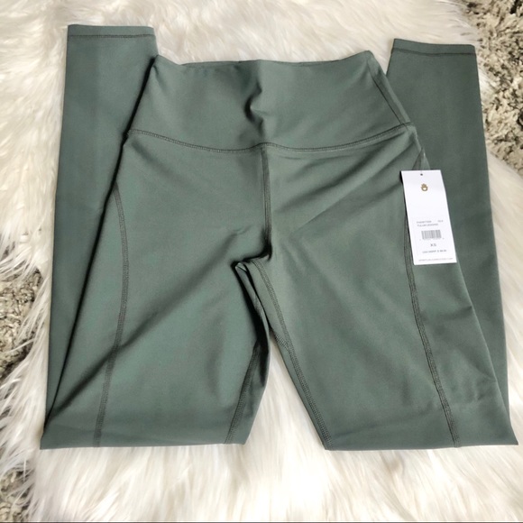 Spiritual Gangster || Tulum Legging - Picture 4 of 7